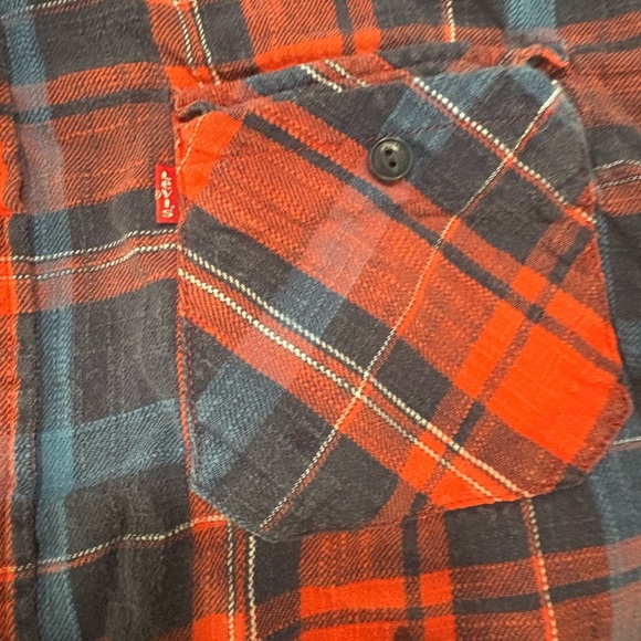 Levi's Men's Casual Red and Blue Plaid Shirt - Picture 3 of 5